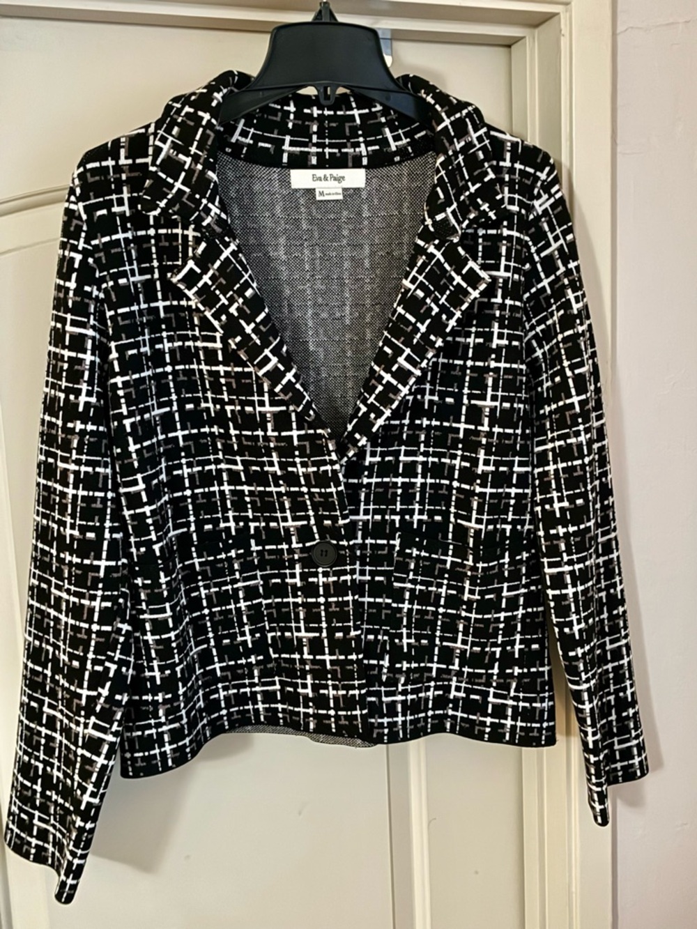 Black & White Grid-Print Single-Button Blazer